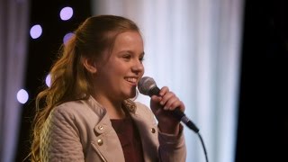 Maisy Stella (Daphne) and Will Chase (Luke) Sing &quot;Have a Little Faith in Me&quot; - Nashville