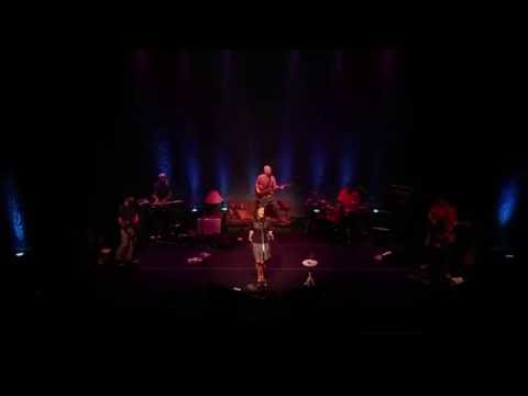 JANAINA FELLINI | É SEMPRE BOM SE LEMBRAR (Lucas Santtana)