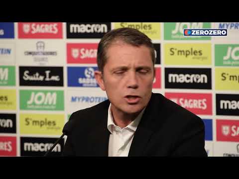 Júlio Mendes, presidente do Vitória SC, explica como se processou a escolha de José Pes...