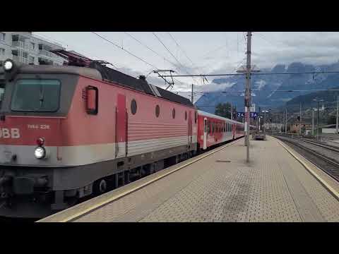 Einfahrt des Regionalexpress 1524 am 30.09.2022 in Bischofshofen