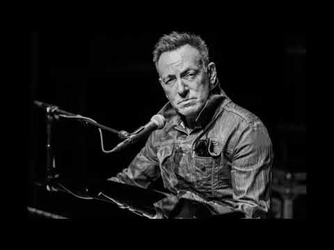 Videoclip de Backstreets (Live at Sovereign Bank Arena , Trenton, NJ - 11/22/2005) — Bruce Springsteen