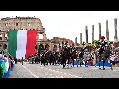 Video Thumbnail: Italien feiert 80 Jahre Republik mit Militärparade in Rom