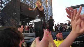 Underoath - Breathing in a New Mentality [Vans Warped Tour 2018, Toronto, Ontario]