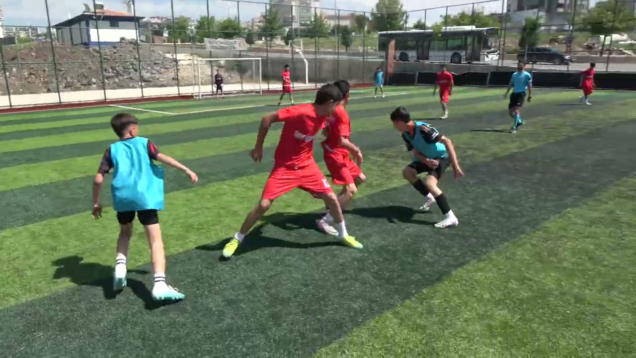 BÜYÜKŞEHİR’DEN OKULLARARASI FUTBOL TURNUVASI