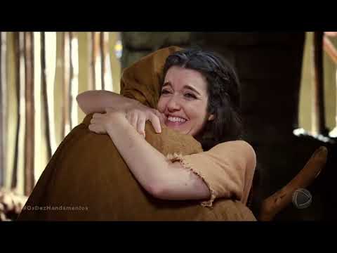 Emocionante! Moisés e Arão voltam ao Egito e reencontram a família - 'Os Dez Mandamentos'