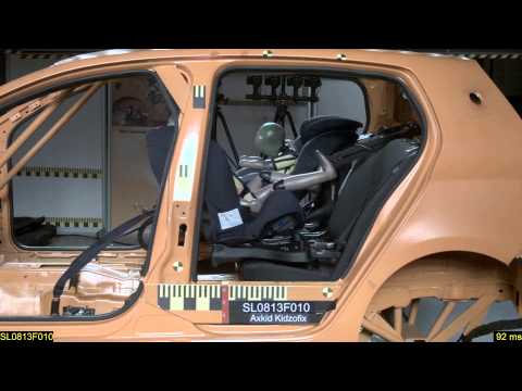 Livsfarlig bilbarnstol - Råd & Rön testar Axkid Kidzofix