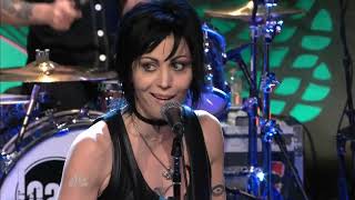 Joan Jett and the blackhearts - Cherry bomb - Live @ the tonight show 09 03 10
