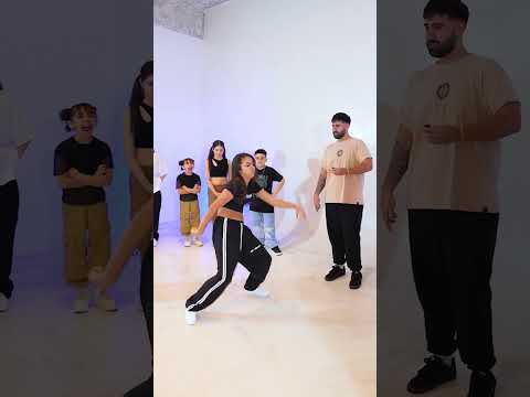 ASÍ BATALLÓ LUZ CONTRA FLOR😳