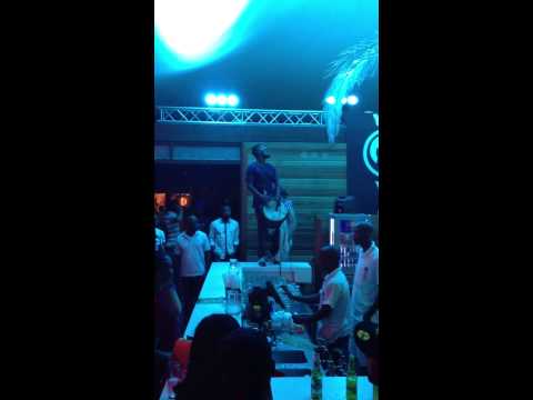 DJ Euphonik Ft Denzil Erasmus