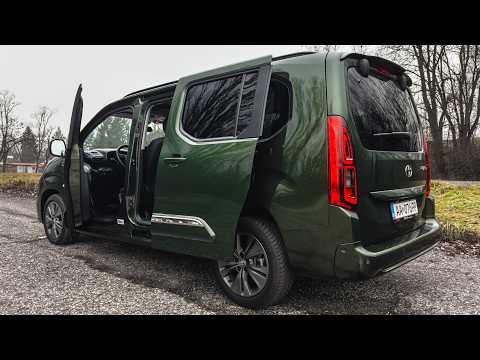 2025 Toyota ProAce City Long (facelift) - Interior and Exterior Details