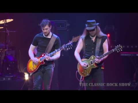 Lynyrd Skynyrd "Free Bird" performed by The Classic Rock Show