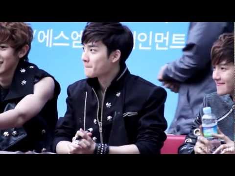 [iDOloveyou] 120428 EXO-K Incheon Fansign D.O Focused.mp4