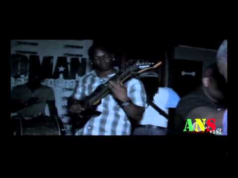 Enver StreetParty te Flora (Wreed Man Ent.) [ANS597]