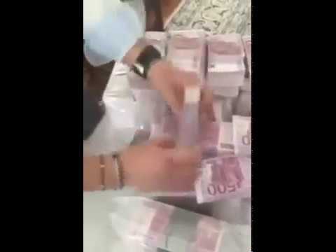 Counting 500 euro bills Like a Boss