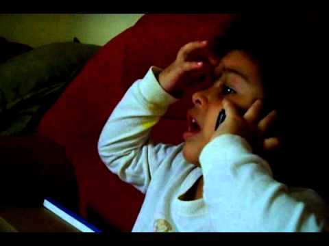 LIA NO CELULAR COM A PRIMA LUIZA DE SALVADOR MUNHTA  HISTÓRIA RSR 192