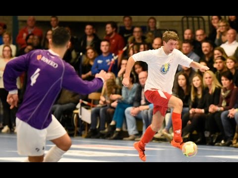 Finale van de Proxsys Champions Cup, Sil van Putten schiet op de lat