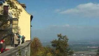 preview picture of video 'Burg Teck 775m - Teckberg bei Owen (Okt. 2007)'