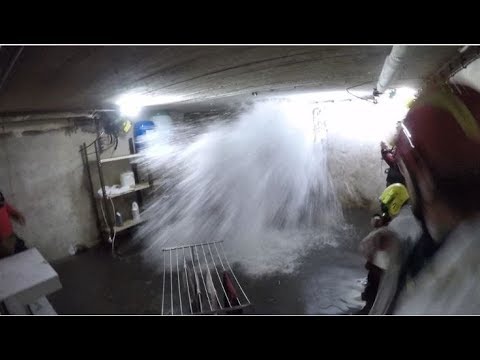 Iwwerschwemmungen: Liewensgefor am Keller