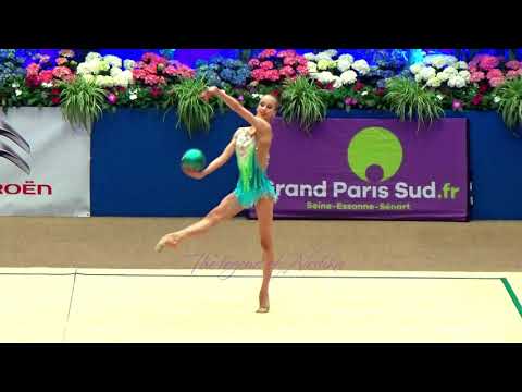 Julia EVCHIK (BLR) ball - 2017 Corbeil senior AA