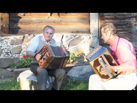 V. Andersons un J. Golvers - Strautiņs čalodams