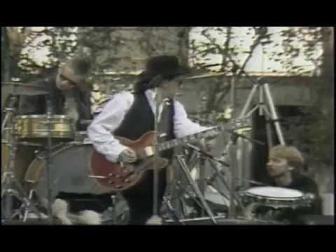 U2 - San Francisco, USA [Save The Yuppies] 11-November-1987 (Full Concert With Enhanced Audio)