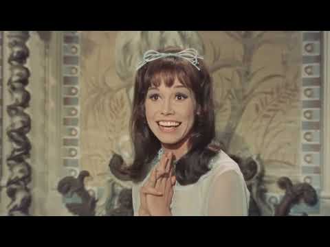 Thoroughly Modern Millie (1967) trailer thumbnail with Julie Andrews as Millie in flapper dress
