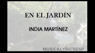India Martínez - En el jardín
