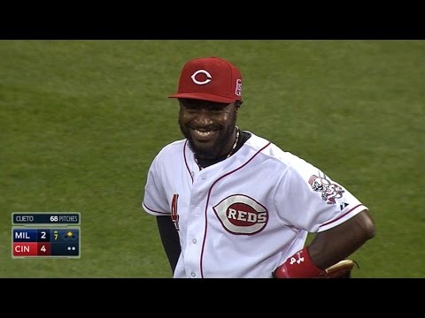 4/28/15: Reds ride homers, Cueto to 4-2 victory