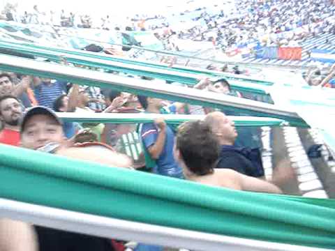 "YA LLEGO LA BANDA  DEL TALADRO - BANFIELD EN URUGUAY" Barra: La Banda del Sur &bull; Club: Banfield