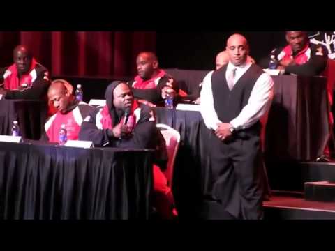 Phil Heath & Kai Greene Fights at Mr Olympia 2014 Press Conference