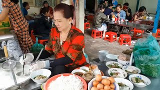 Choáng váng với tô mì gói 100K vỉa hè mắc nhất sài gòn của quán bún chửi cô Huyền