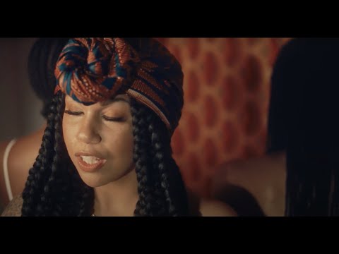 Eva Lazarus - How Am I Looking?