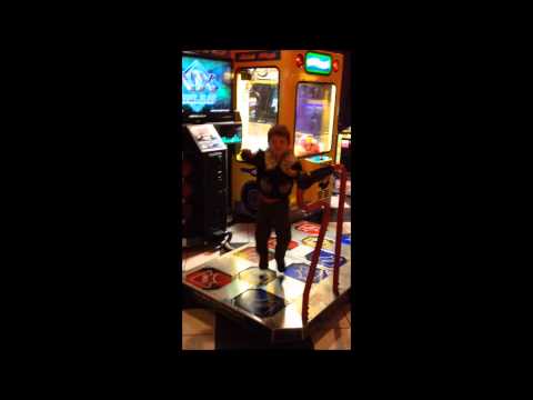 20131026 EthanDDRman