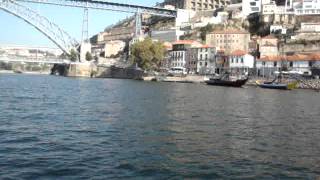 preview picture of video 'Passeio de Barco no Rio Douro no Porto, Portugal'