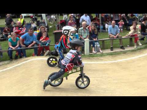 Jubileum wedstrijd. finale loopfiets, 3 jaar