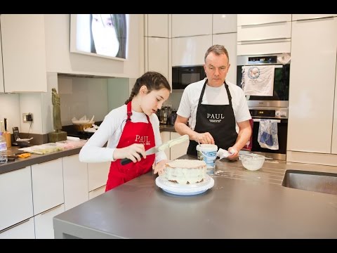 download lagu mp3 mp4 Putting Fondant Icing On A Sponge Cake, download lagu Putting Fondant Icing On A Sponge Cake gratis, unduh video klip Putting Fondant Icing On A Sponge Cake
