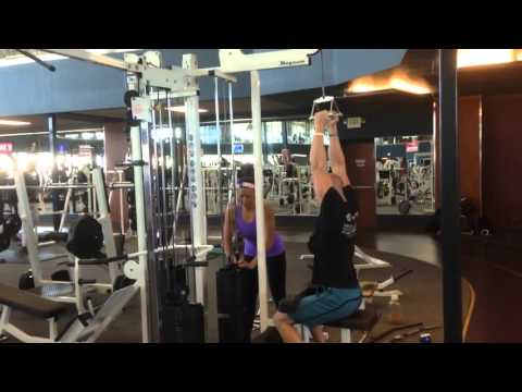 Accentuated Eccentric — Neutral Grip Lat Pulldown