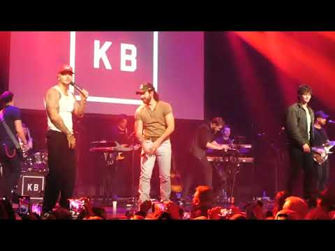 KANE BROWN WITH RESTLESS ROAD - FAMOUS FRIENDS - LIVE - DRUNK OR DREAMIN TOUR MELKWEG AMSTERDAM