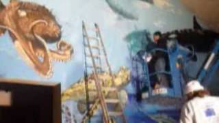 Berok and Chacon painting a XXL GRAFFITI 
