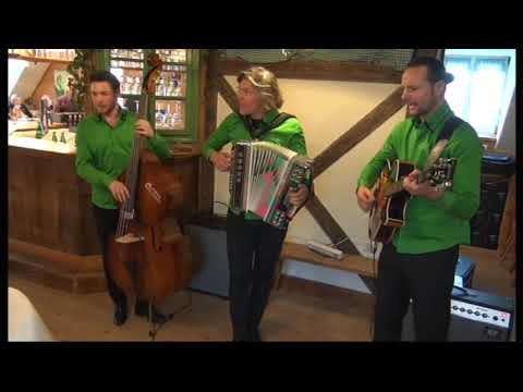 Ansambel Österkrain.V Dolini Tihi DEUTSCH Gesungen