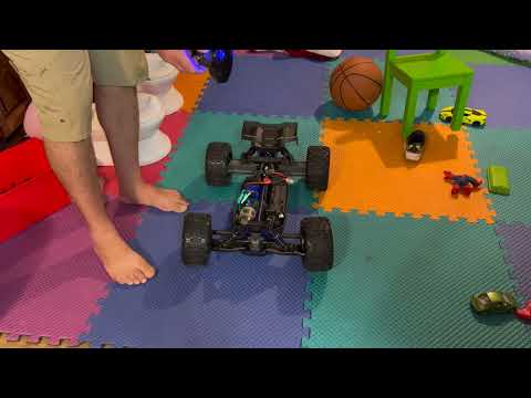 Traxxas Sledge Servo Test Stock and then with 7.4v BEC