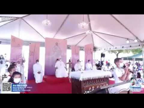 O garoto Francisco Brito cantando a música  “ DEUS VEM CUIDAR DE NÓS “ de autoria do Francis Lopes..