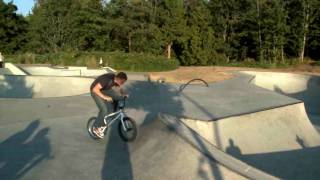 preview picture of video 'BMX Stunts Bellingham Skate Park'