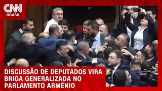 Vídeo: Discussão de deputados vira briga generalizada no Parlamento armênio; veja | CNN BRASIL