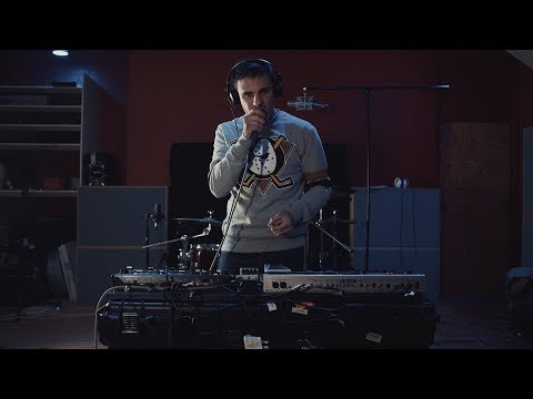 Sam Perry - Looking For Light [Original - live]