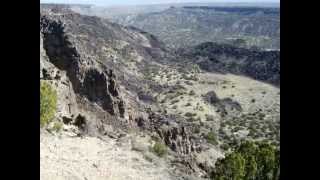 preview picture of video 'White Rock Canyon - Red Trail.mov'