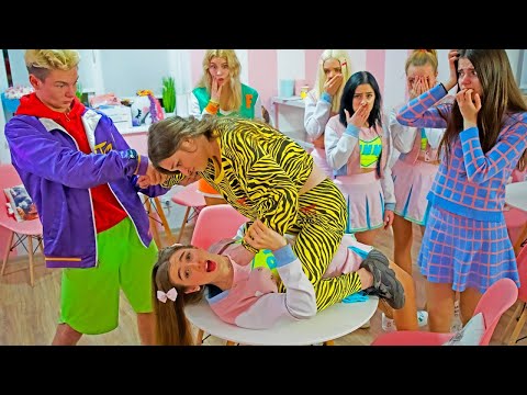 Eleverna är chockade! Vad gjorde tjejerna med Diana? Challenge i skolan