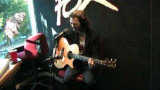 Travis Meeks performs &quot;Shelf in The Room&quot; Live on 101.7 The Fox