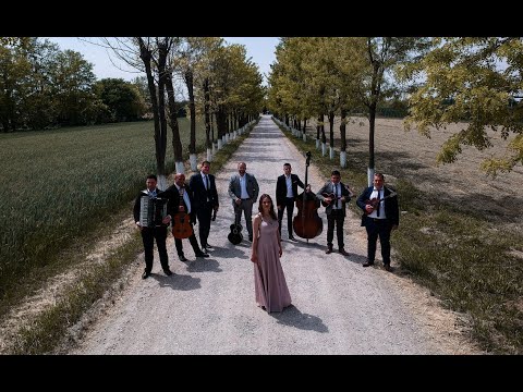 Tamburaski ansambl “Ruze” & Vlasta Wata  /// Dve muzike ( COVER )