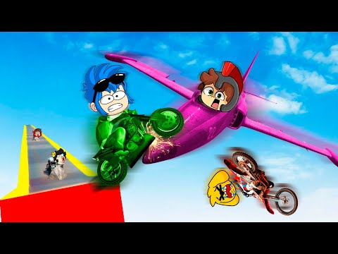 GTA 5 ¡AVIÓN VS MOTO VS MEGA RAMPA! ✈😱 Los COMPAS CHOCAN en SUPER COCHES